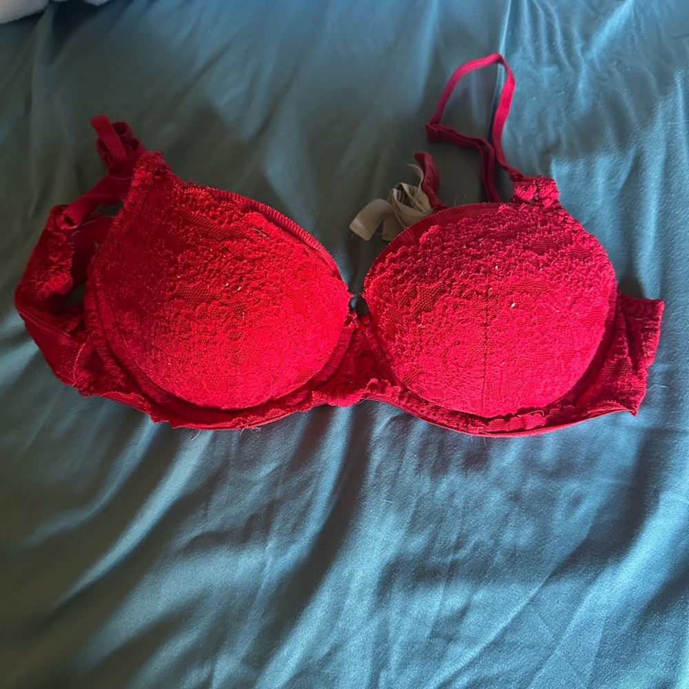 PINK Victoria's Secret Vibrant Red Lace Bra